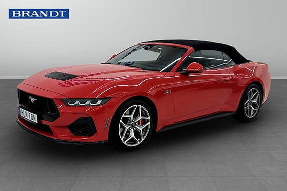 Ford Mustang 2 of 18