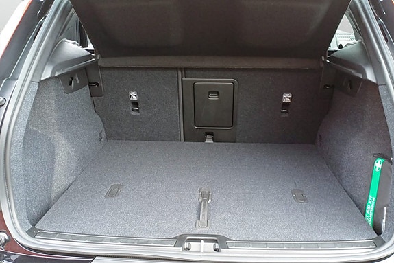 Volvo EX40 9 of 9
