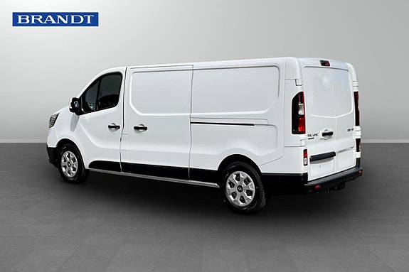 Renault Trafic 3 of 10