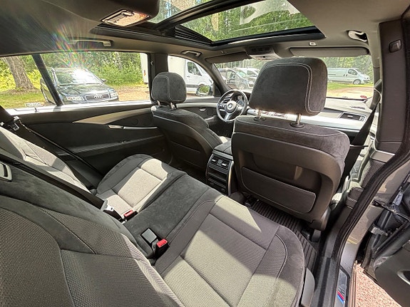 BMW 520d 14 of 16