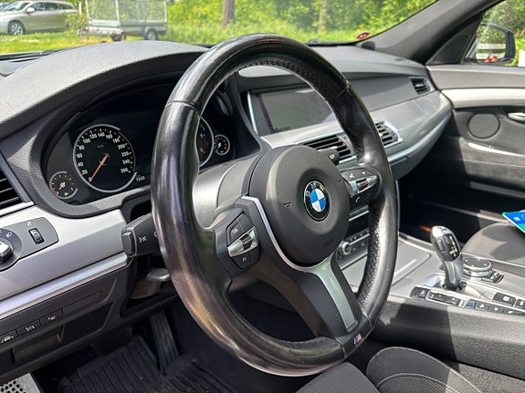 BMW 520d 15 of 16