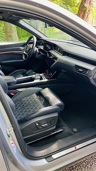 Audi e-tron Sportback 5 of 20