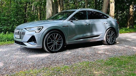 Audi e-tron Sportback 3 of 20
