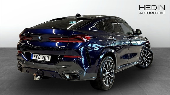 BMW X6 2 of 5