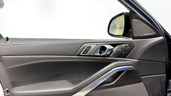 BMW X6 11 of 12