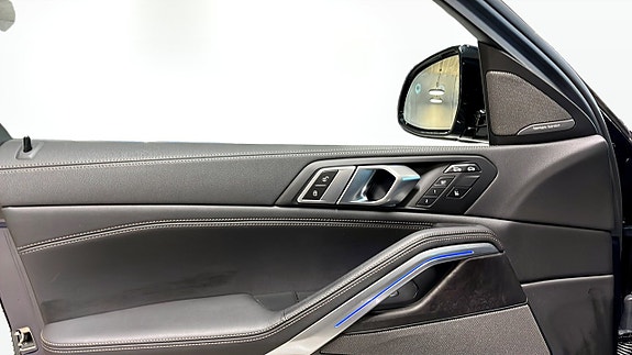 BMW X6 11 of 12