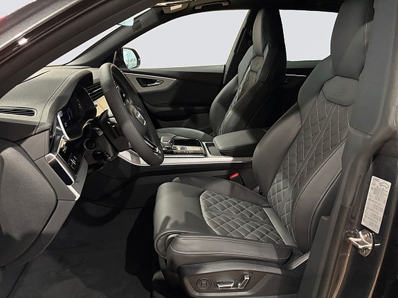 Audi Q8 6 of 22