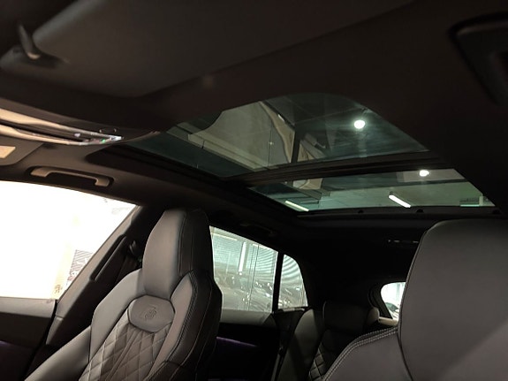 Audi Q8 16 of 22