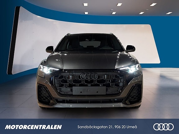Audi Q8 4 of 22