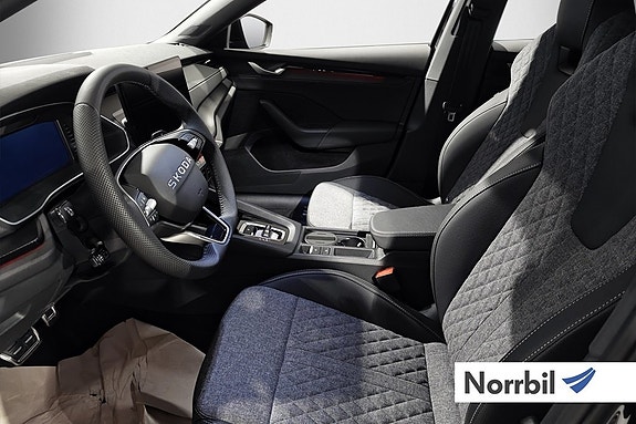 Skoda Octavia 9 of 12