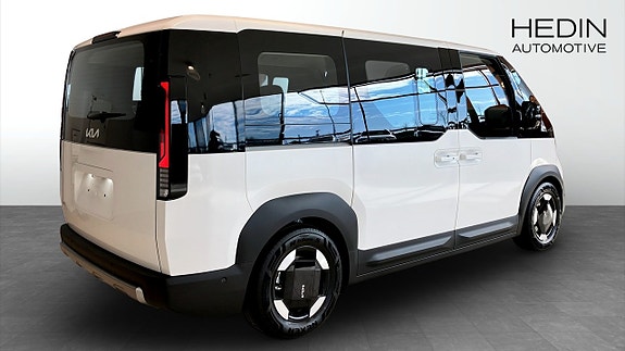 Kia PV5 2 of 5