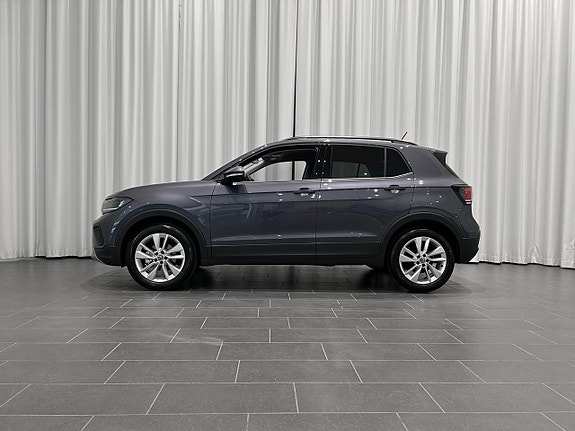 Volkswagen T-Cross 2 of 5