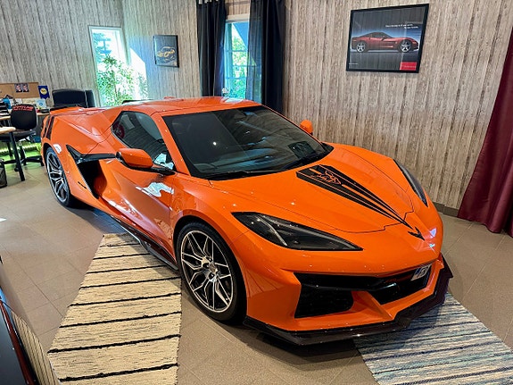 Chevrolet Corvette 9 of 11
