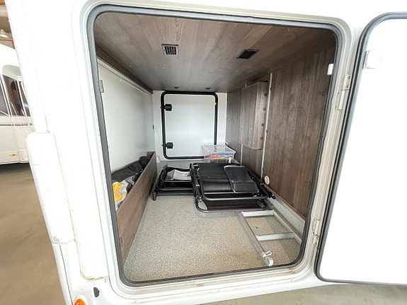 Benimar Tessoro 463 / B-körkort / Taksäng / Solcell / 165hk / 6 of 26