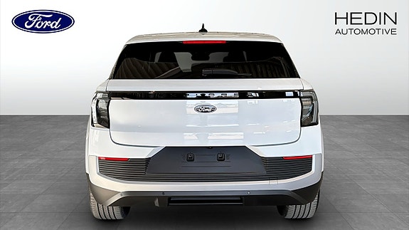 Ford Explorer 7 of 10