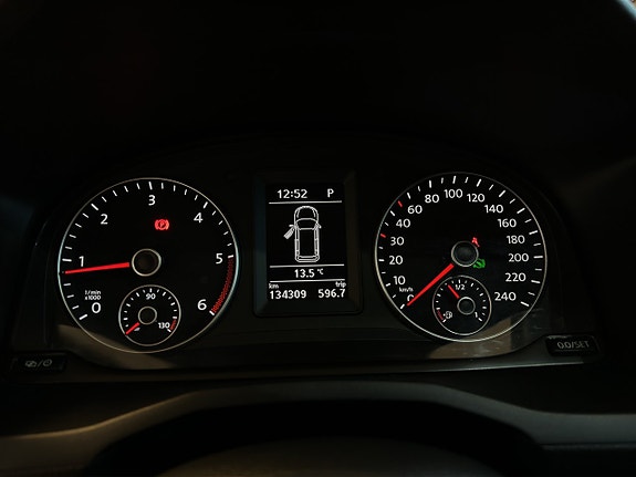 Volkswagen Caddy Maxi 19 of 26