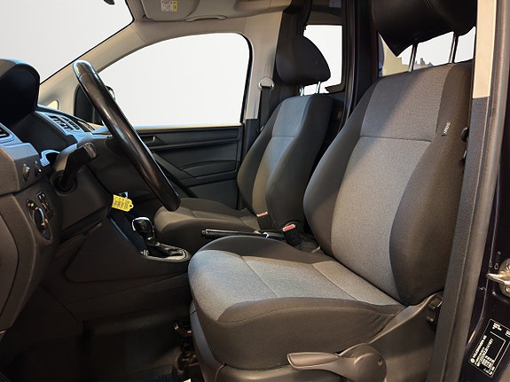 Volkswagen Caddy Maxi 16 of 26