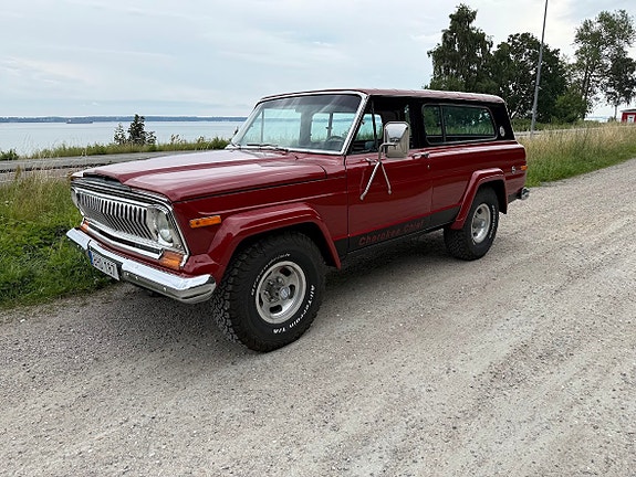 Jeep Cherokee 8 of 19