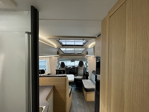Adria Coral Axess 670 SL /Automat 140hk/El-patron/B-körkort/5995kr/mån 15 of 25