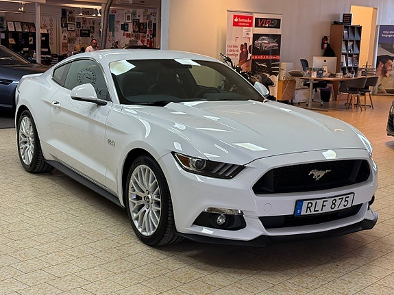 Ford Mustang 9 of 25