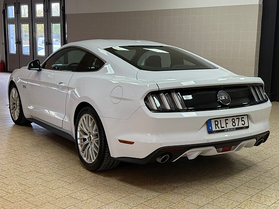 Ford Mustang 5 of 25