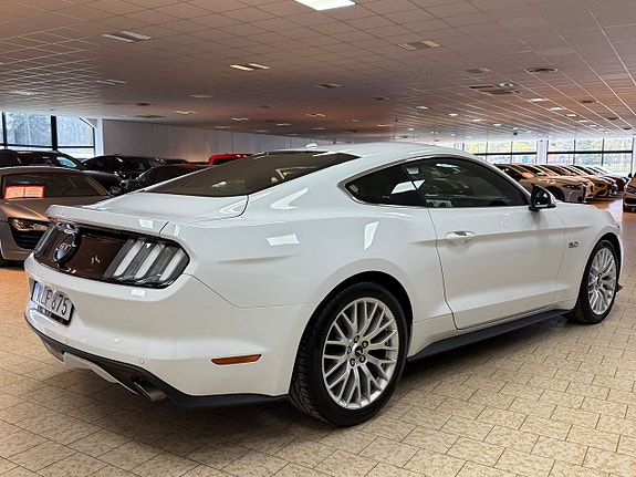 Ford Mustang 7 of 25