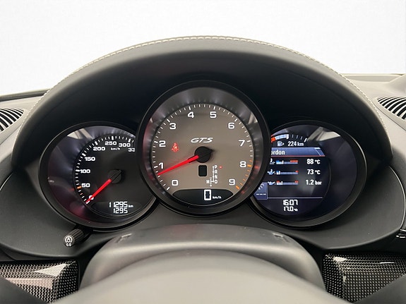 Porsche 718 Cayman GTS 19 of 30