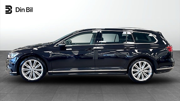 Volkswagen Passat 2 of 5