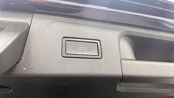 Volkswagen Passat 13 of 13