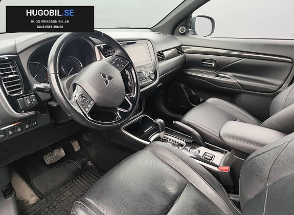 Mitsubishi Outlander 3 of 5