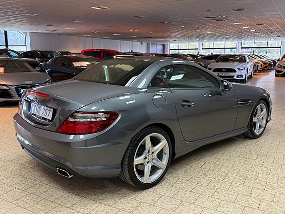 Mercedes-Benz SLK200 27 of 28