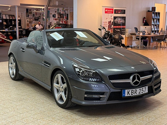 Mercedes-Benz SLK200 9 of 28