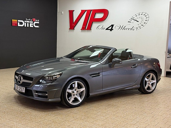 Mercedes-Benz SLK200 2 of 5