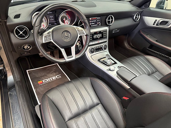 Mercedes-Benz SLK200 13 of 28