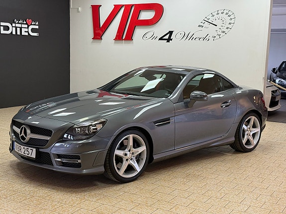 Mercedes-Benz SLK200 25 of 28