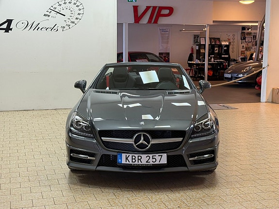 Mercedes-Benz SLK200 10 of 28
