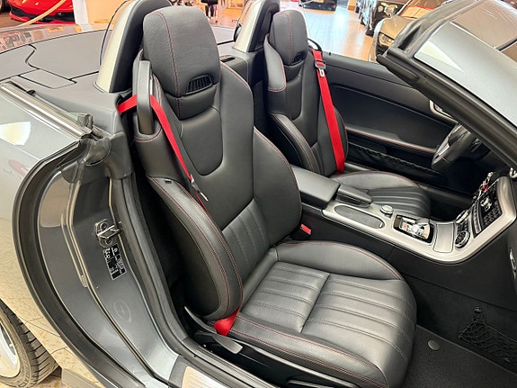 Mercedes-Benz SLK200 16 of 28