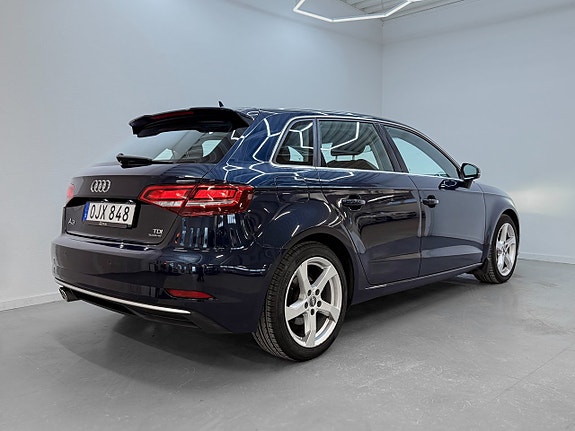 Audi A3 4 of 5