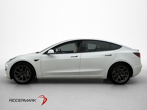 Tesla Model 3 5 of 5