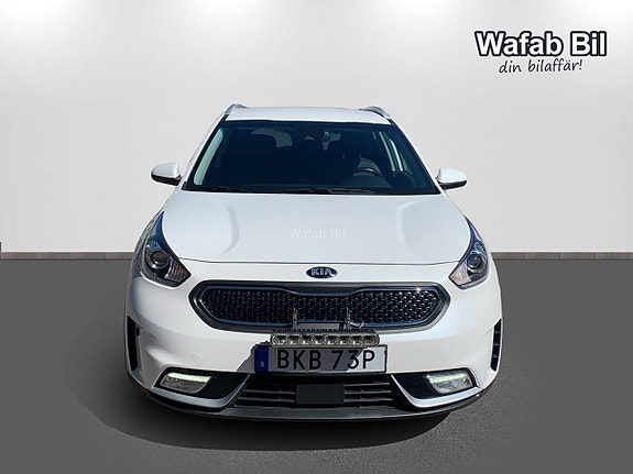 Kia Niro 2 of 5