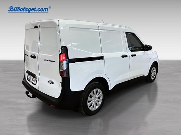 Ford Transit Courier 5 of 5