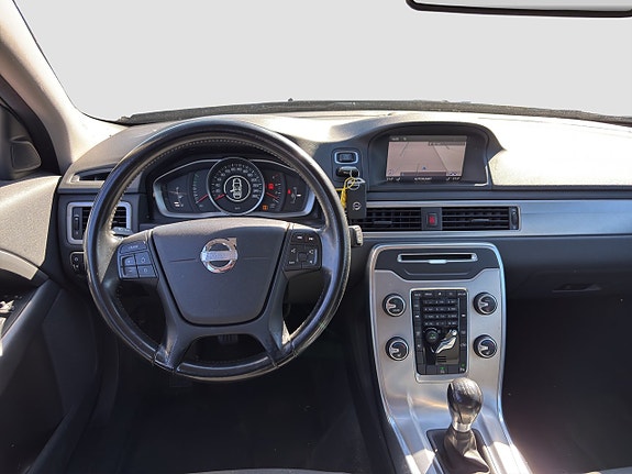 Volvo V70 12 of 15
