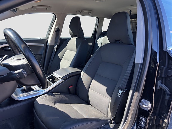 Volvo V70 10 of 15