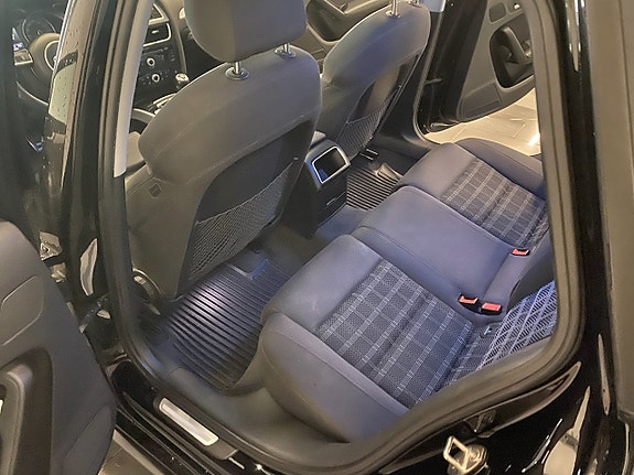 Audi A4 12 of 17