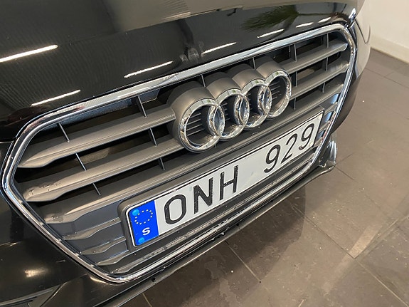 Audi A4 10 of 17