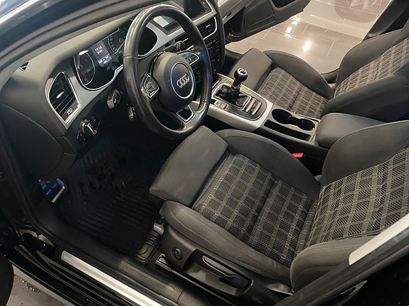 Audi A4 11 of 17