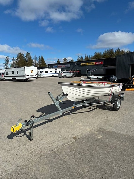 Persson 375 med Yamaha F6 och Trailer 3 of 8