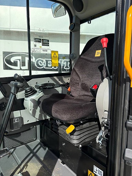 JCB 50Z-2 5 of 5