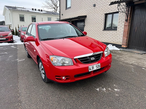 Kia Cerato 2 of 5
