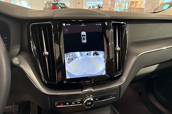 Volvo XC60 17 of 18